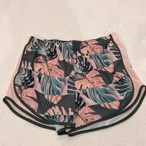 Nike lined running shorts. Excellent condition. Size large.